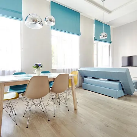 Central Krak Apartments-3